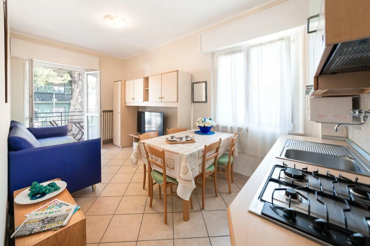 Villa Maria Apartments nel Cuore di Riccione Italia